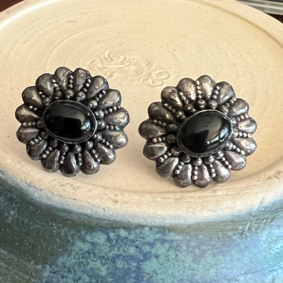 Onyx and Silver Vintage Earrings - Picture 1 of 5